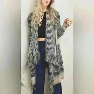 Knox Rose Size Small Cardigan Thick Knit Waterfall Fringe Hem